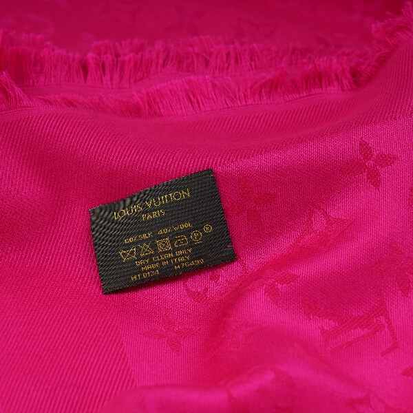 Louis Vuitton - Framboise Silk Monogram Classic Shawl II